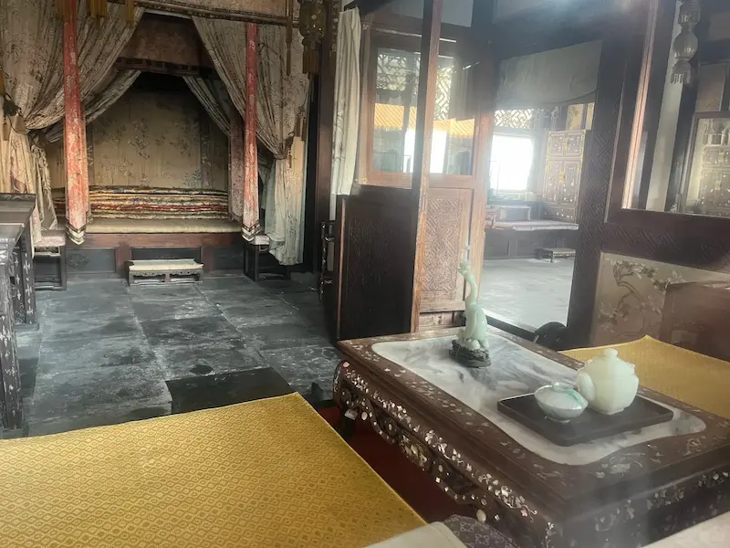 A View Inside Chuxiu Palace