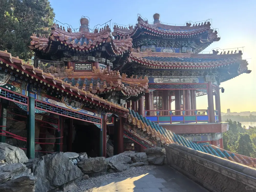 A Walk in a Painting