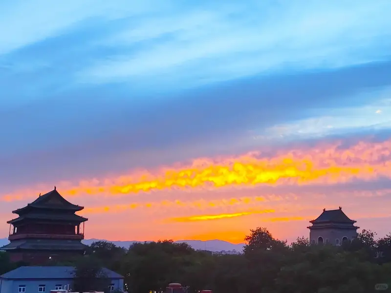 The Drum Tower and Bell Tower in the same frame at dusk