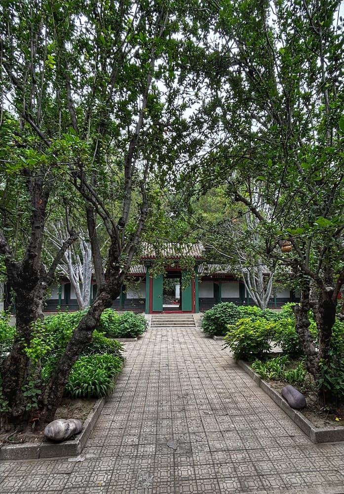 No.18 Qianhai West Street