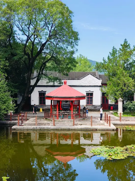 Scenery Inside the Shuangqing Villa