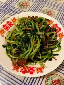 Shredded Black Bean Dry Tofu with Shepherd's Purse