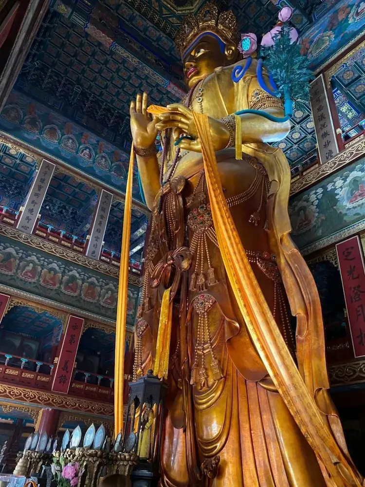 18-meter Buddha Statue in Wanfu Pavilion