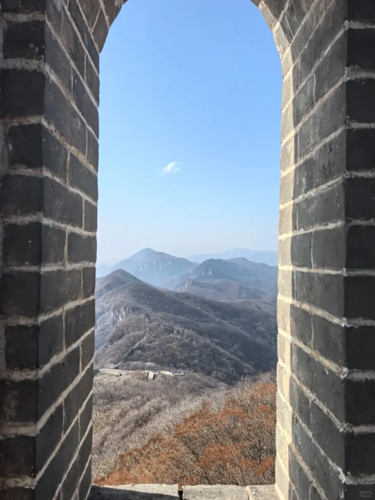 Late autumn scenery of Jiuyanlou Great Wall