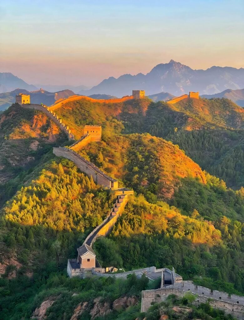 Sunset Scenery of Jinshanling Great Wall