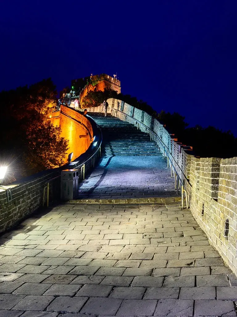 The Great Wall illuminations between South Tower 3 and South Tower 2