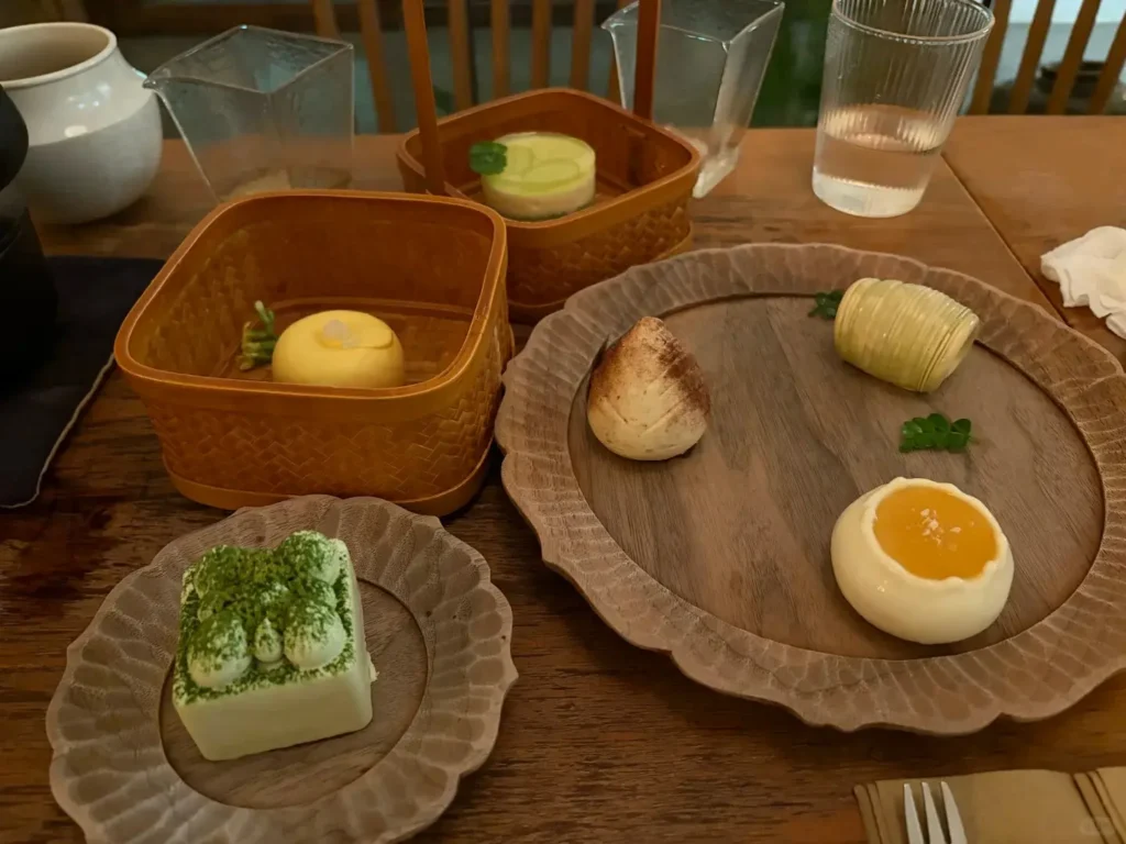 Yuangu's New Chinese-style Desserts