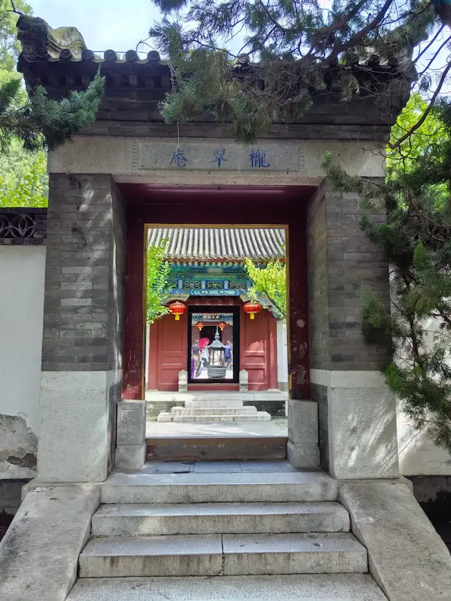 Longcui An: The Monastery Where Miaoyu Practiced