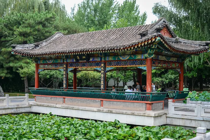 Qinfang Bridge Pavilion