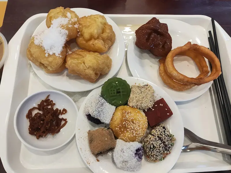 Breakfast at Huguosi Snack Shop